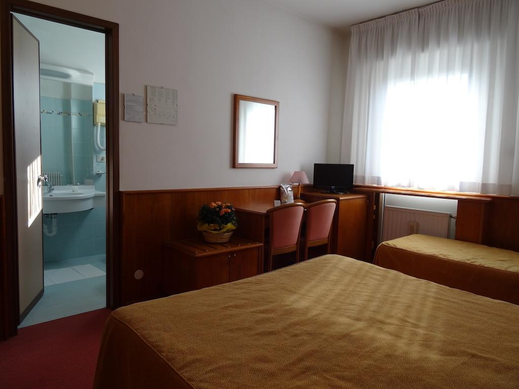 Hotel Roma Cividale del Friuli Rum bild