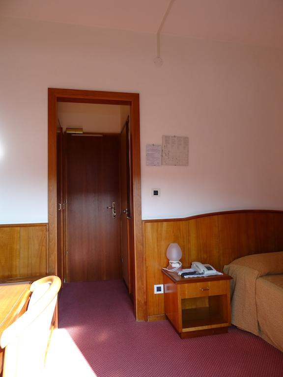 Hotel Roma Cividale del Friuli Rum bild