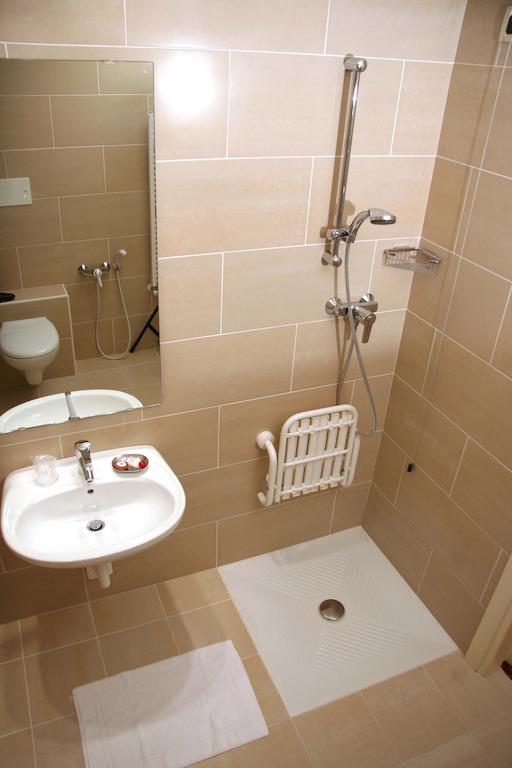 Hotel Roma Cividale del Friuli Rum bild