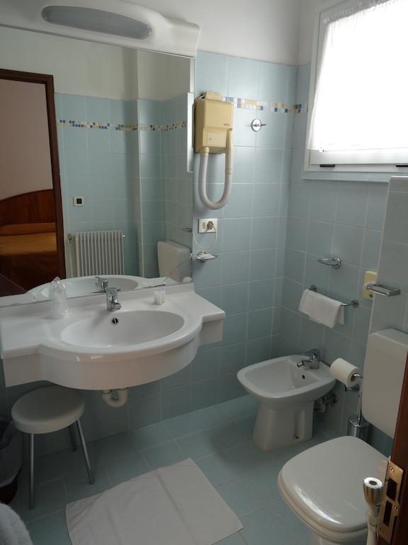 Hotel Roma Cividale del Friuli Rum bild