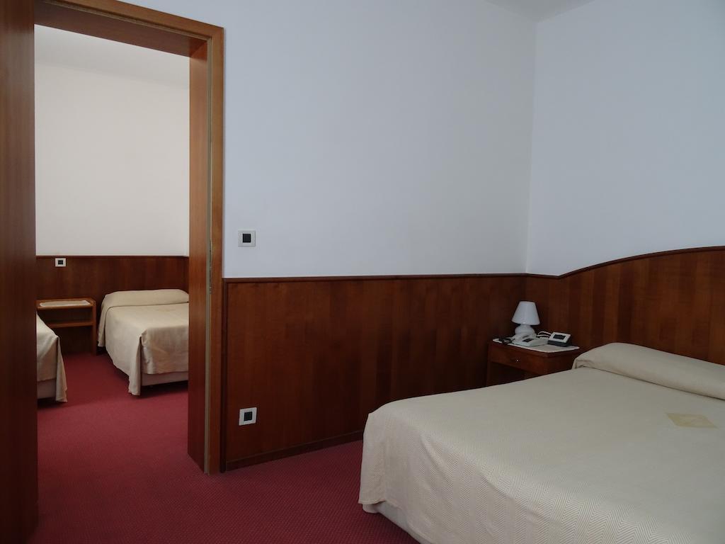 Hotel Roma Cividale del Friuli Rum bild